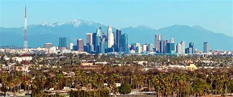 13 Best Neighborhoods in Los Angeles (By a Local).